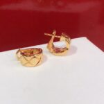 Gold-Plated Textured Pattern Earrings - Image 9